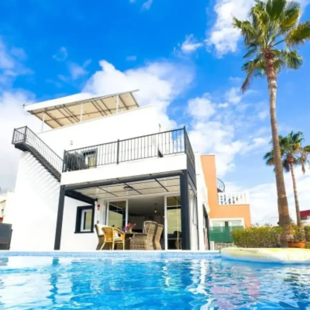 4. Modern Villa Callao Salvaje